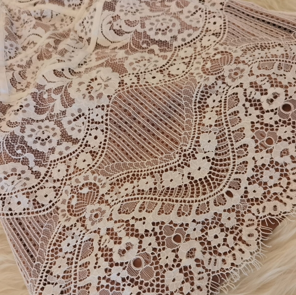 FOR LOVE & LEMONS TATI LACE CORSET DRESS ๐ค - Picture 5 of 13